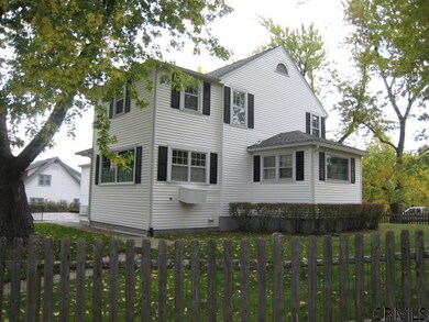 1 Chelton Ave, Troy, NY 12180 - photo 3