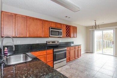 6138 Sid Crane Dr, Charlotte, NC 28216 - photo 5