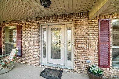 04_2305MeadowViewCt_2004_FlexMLS800x600_