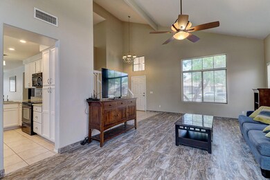 1141familyroom1