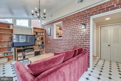 719 Upland Place, Alexandria, VA 22314 - photo 5