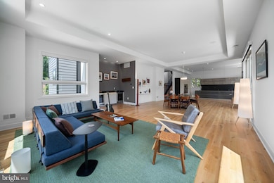 1459 Dewberry Ct, McLean, VA 22101 - photo 4