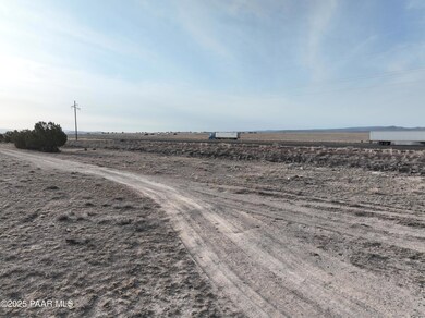 78 Lakota Ranch Rd, Ash Fork, AZ 86320 - photo 4