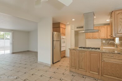 006-photo-kitchen-10110752