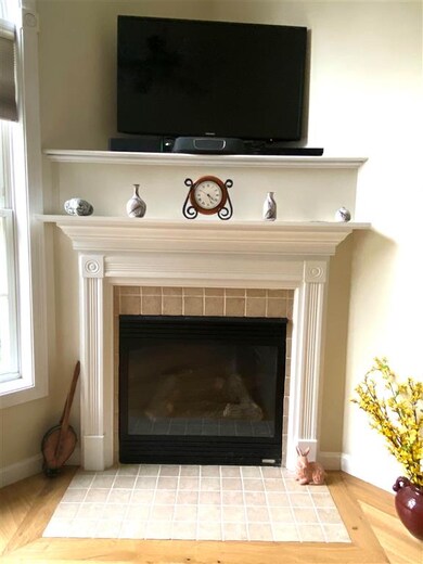 4 Cascade Cir, Merrimack, NH 03054 - photo 4