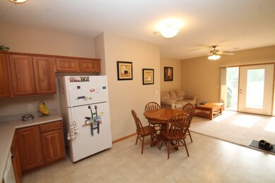 2627 Orchard Dr unit 4, Cedar Falls, IA 50613 - photo 5