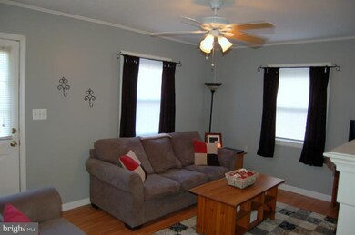 370 W 11th St, Front Royal, VA 22630 - photo 3