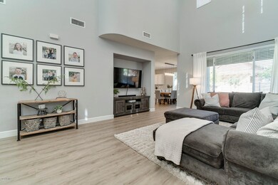 006-3352ECheyenne-Gilbert-AZ-85296-small