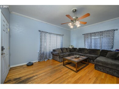 142 SW Harrison St, Sheridan, OR 97378 - photo 5