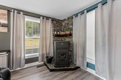 508 Jillson Ave, Woonsocket, RI 02895 - photo 4