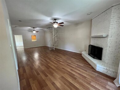 1132 Oakhurst St, Denton, TX 76210 - photo 3