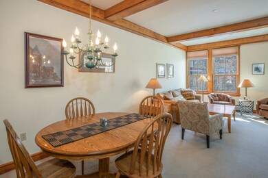 620 Mountain Village Blvd-004-005-Living