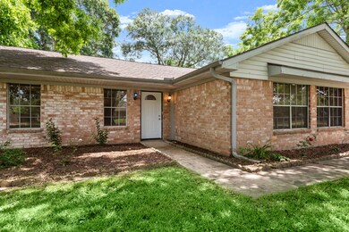 154 W County Road 136, Alvin, TX 77511 - photo 4