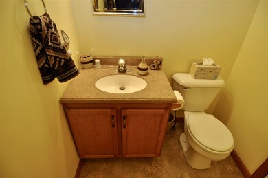 122 Dickinson Dr, Northfield, VT 05663 - photo 6