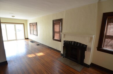Dining Rm