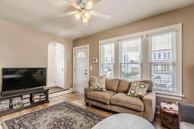 304 E Morrill Ave 11
