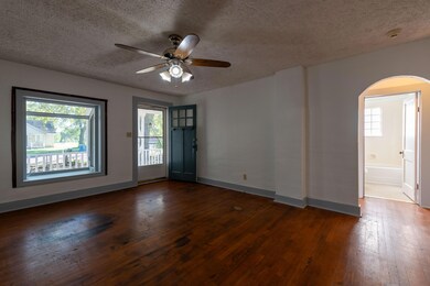3047 W. Walnut St., Spfd, MO-7