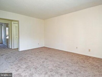 2236 Castle Rock Square unit 11C, Reston, VA 20191 - photo 7