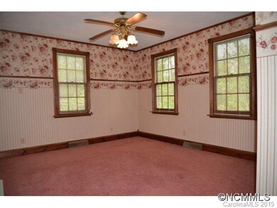 89 Merrell Rd, Leicester, NC 28748 - photo 2