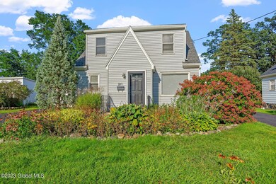 2-web-or-mls-211-stoodley-pl
