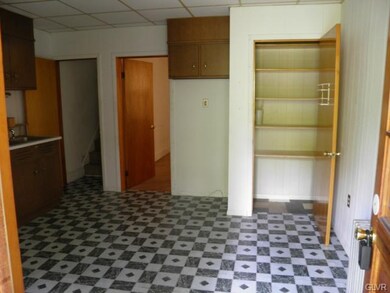 244 W Ridge St, Coaldale, PA 18218 - photo 5