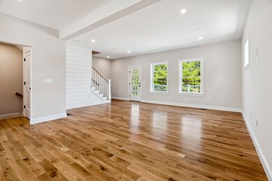 51 Juniper Ln, Portsmouth, NH 03801 - photo 2