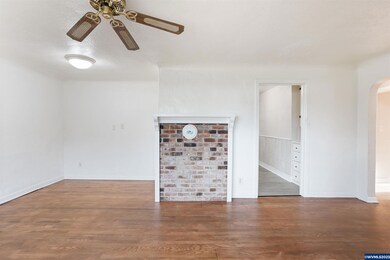 2070 Berry St SE, Salem, OR 97302 - photo 4