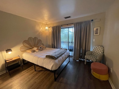 300 Yacht Club Dr unit 18, Niceville, FL 32578 - photo 3