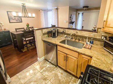 14 Silverton Dr unit U96, Nashua, NH 03062 - photo 6