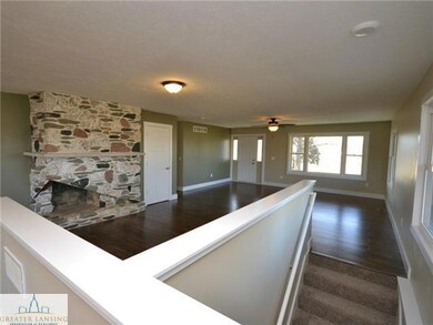 11712 Upton Rd, Grand Ledge, MI 48837 - photo 3