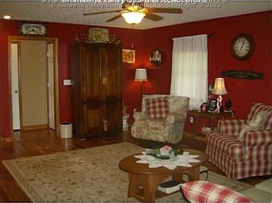 402 Pebble Creek Dr, Fraziers Bottom, WV 25082 - photo 4