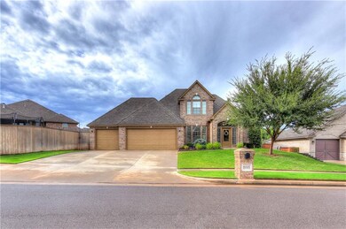19505 Crest Ridge Dr, Edmond, OK 73012 - photo 2