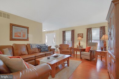 221 Clear Branch Dr, Stewartstown, PA 17363 - photo 5