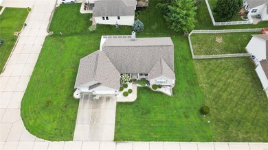 124 Oak Hill Dr, Maryville, IL 62062 - photo 2