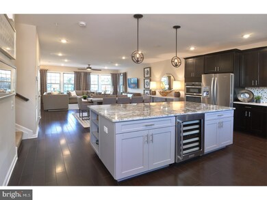 486 Tall Oaks Dr, Warminster, PA 18974 - photo 4