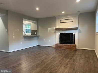 8719 Jackson Ave unit BASEMENT, Manassas, VA 20110 - photo 3