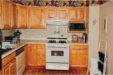 Imperial Towers unit 805, Chestnut Hill, MA 02467 - photo 3