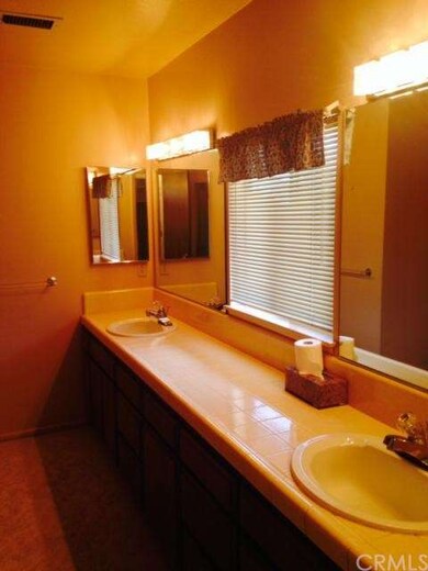 12690 Fairway Rd, Victorville, CA 92392 - photo 2