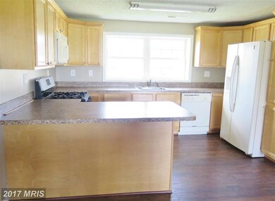 2405 Zion Rd, Halethorpe, MD 21227 - photo 5