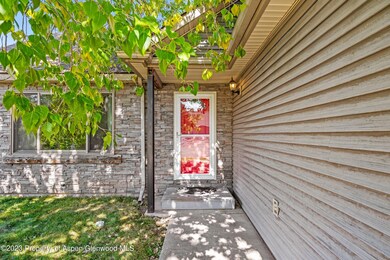 04-295 Buckthorn Rd-4