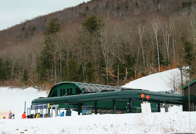 28 Friendship Ct unit PR 28, Lincoln, NH 03251 - photo 3