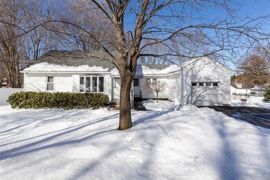11 Howe St, Rochester, NH 03867 - photo 2