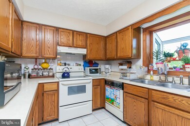 10950 Blake Ln, Bealeton, VA 22712 - photo 3