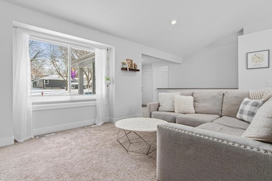 3255 Indiana Ave N, Robbinsdale, MN 55422 - photo 5