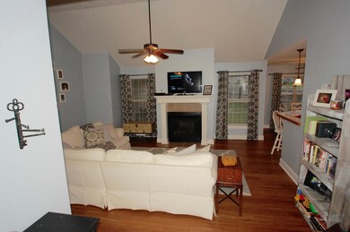 631 Spout Spring St, Nixa, MO 65714 - photo 4