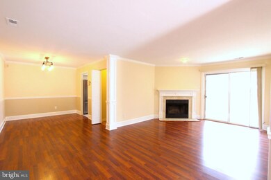 20058 Appledowre Cir, Germantown, MD 20876 - photo 6
