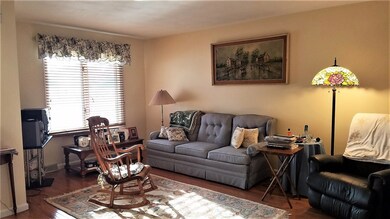 435 Scituate Ave unit 2B, Cranston, RI 02921 - photo 5