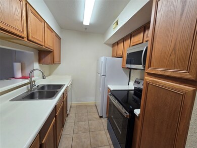 10110 Forum West Dr unit 228, Houston, TX 77036 - photo 3