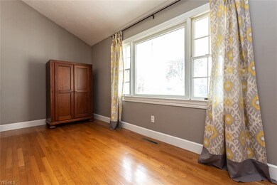 Large picturesque front window.