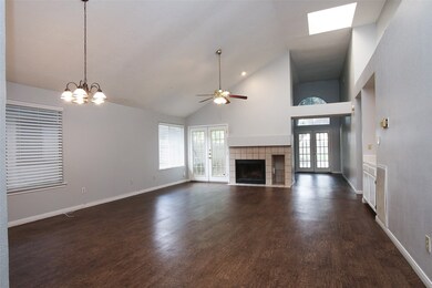 8611 Sparkling Springs Dr, Houston, TX 77095 - photo 5